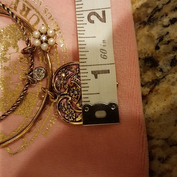 Vintage Floral Juicy Couture Bangle Bracelets Matching Set of 2 - Picture 4 of 4